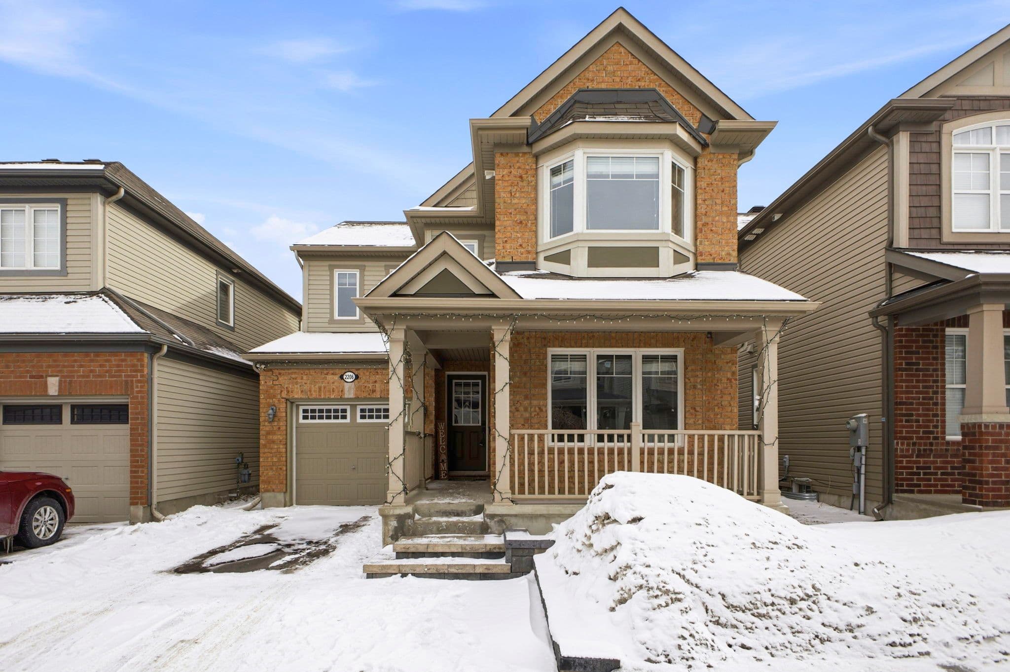 2206 Watercolours Way, Barrhaven, ON K2J 5J8