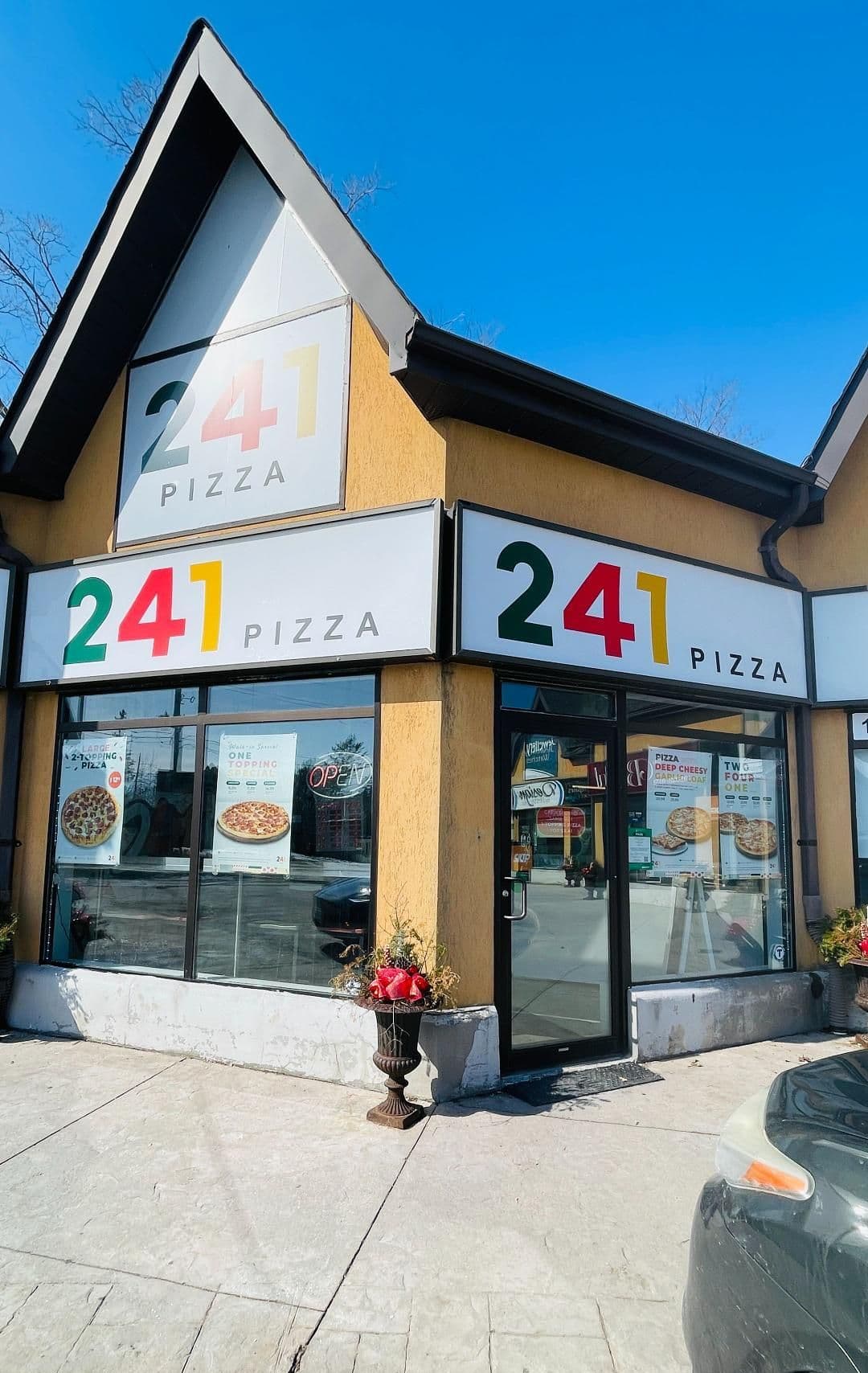 230-232 Kent Street W 3, Kawartha Lakes, ON K9V 6A4