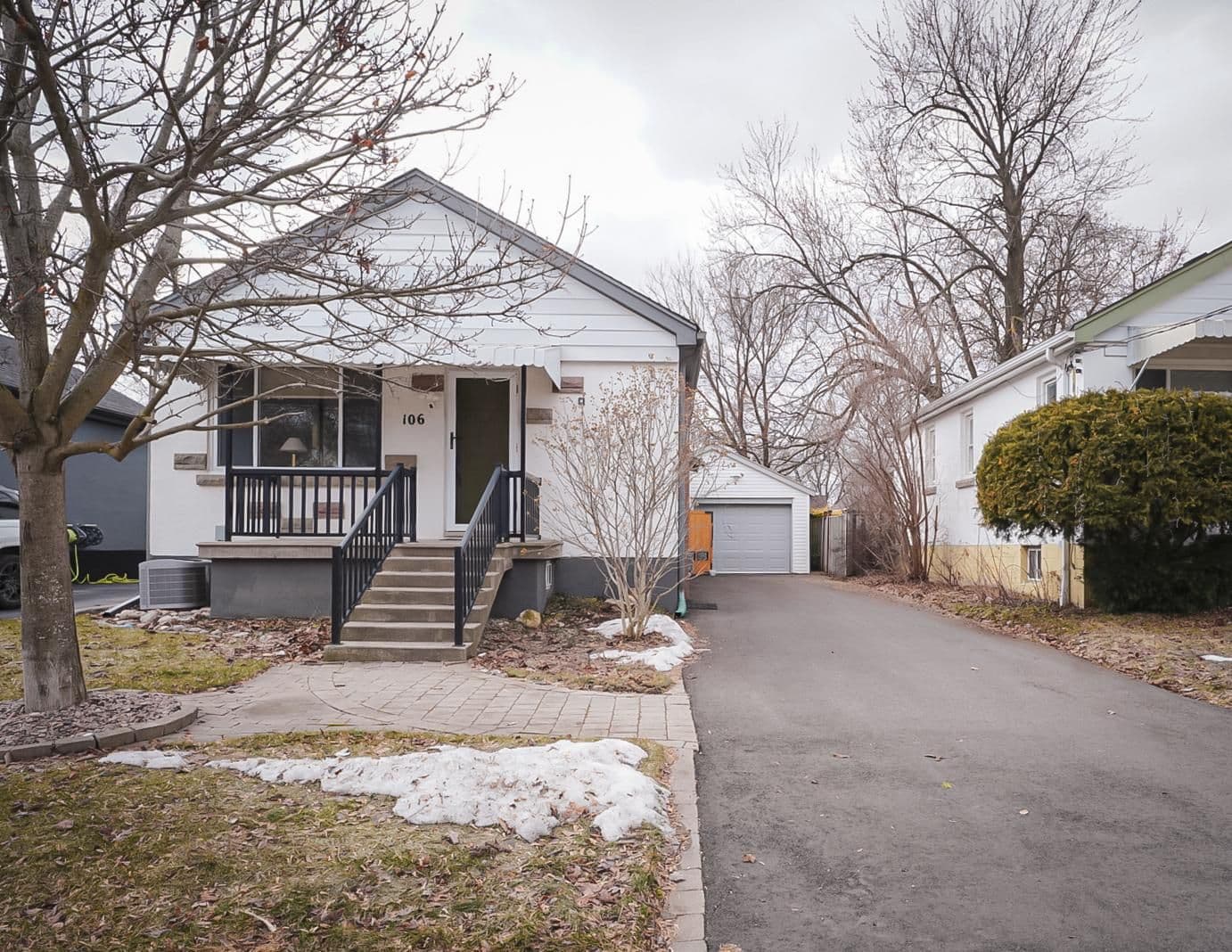 106 Phillip Avenue, Toronto E06, ON M1N 3R4