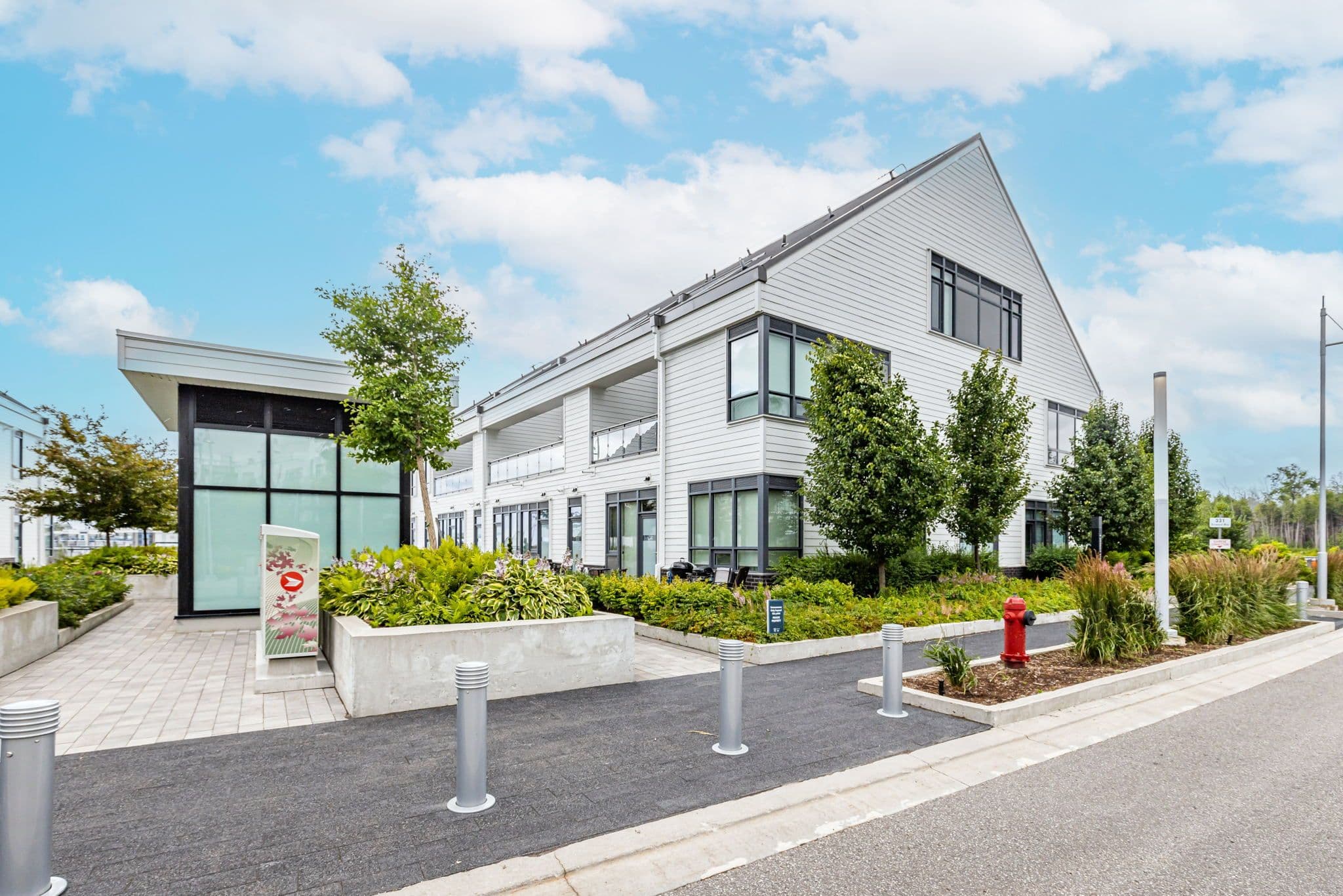 331 Broward Way E 130, Innisfil, ON L9S 0M6