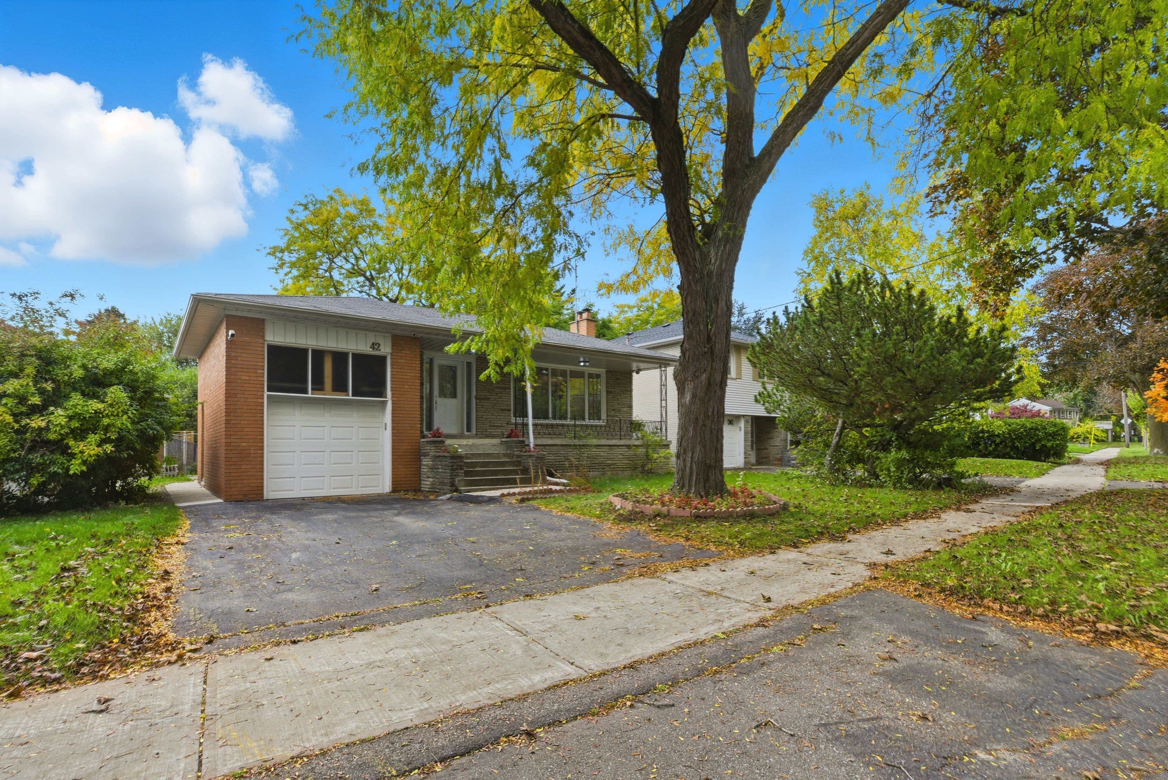 42 Tollerton Avenue, Toronto C15, ON M2K 2H3