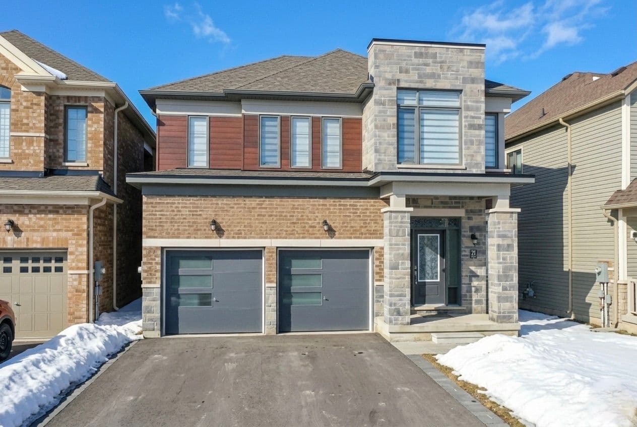27 Bannister Road, Barrie, ON L9J 0L5