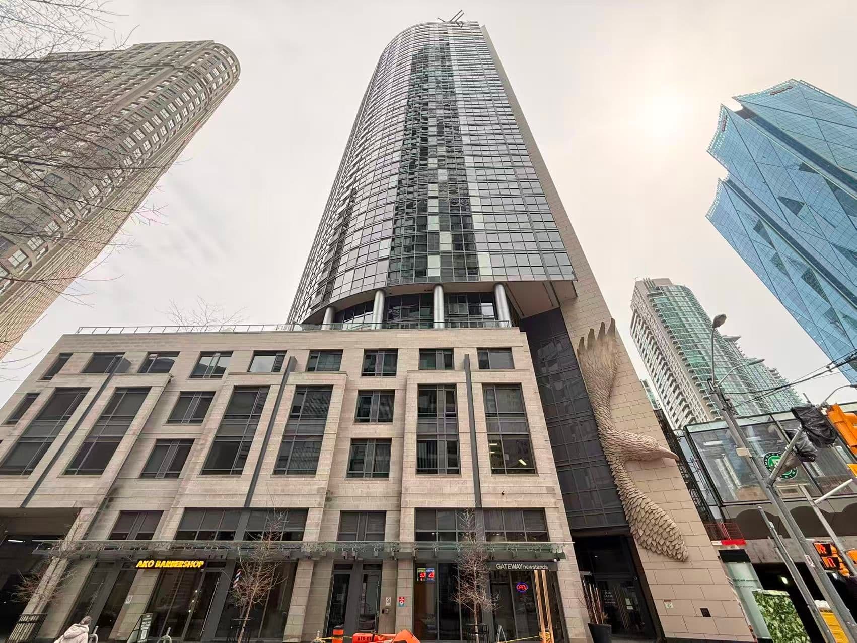 1 The Esplanade N/A 1903, Toronto C08, ON M5E 0A8