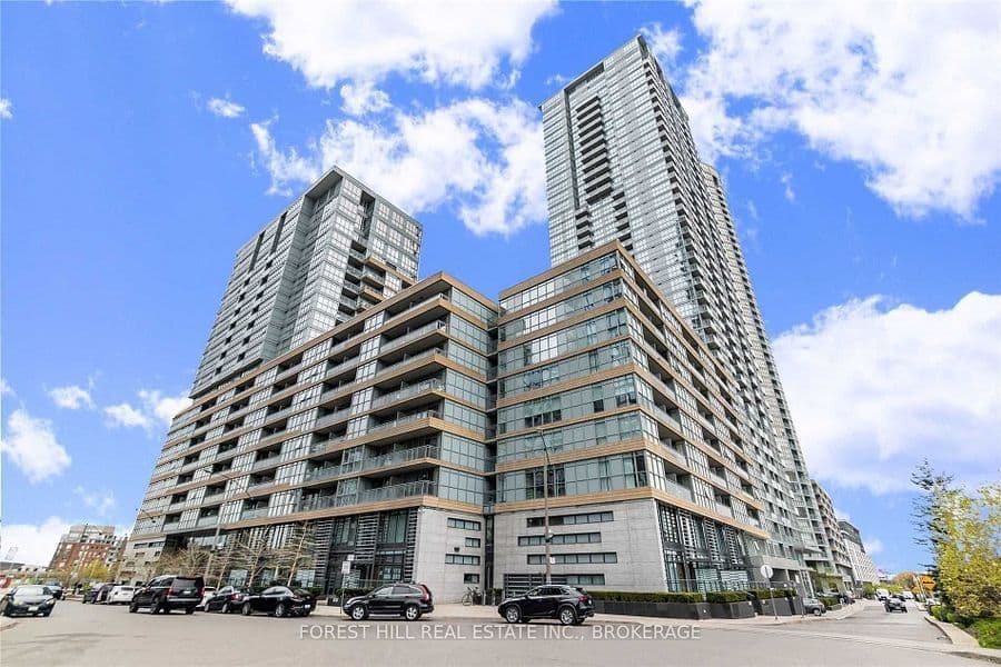 10 Capreol Court 605, Toronto C01, ON M5V 4B3