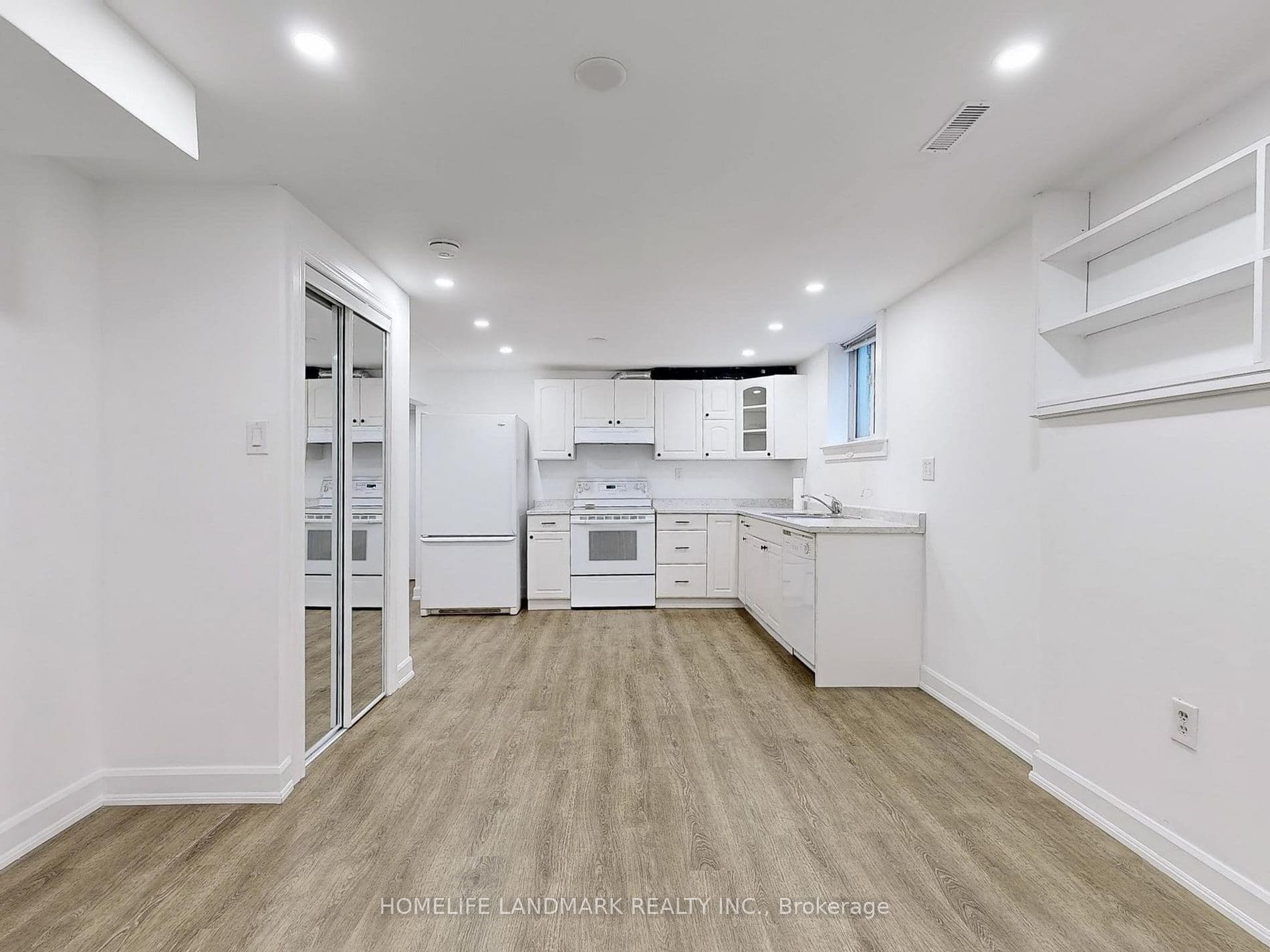 58 London Road Basement, Newmarket, ON L3Y 6A2