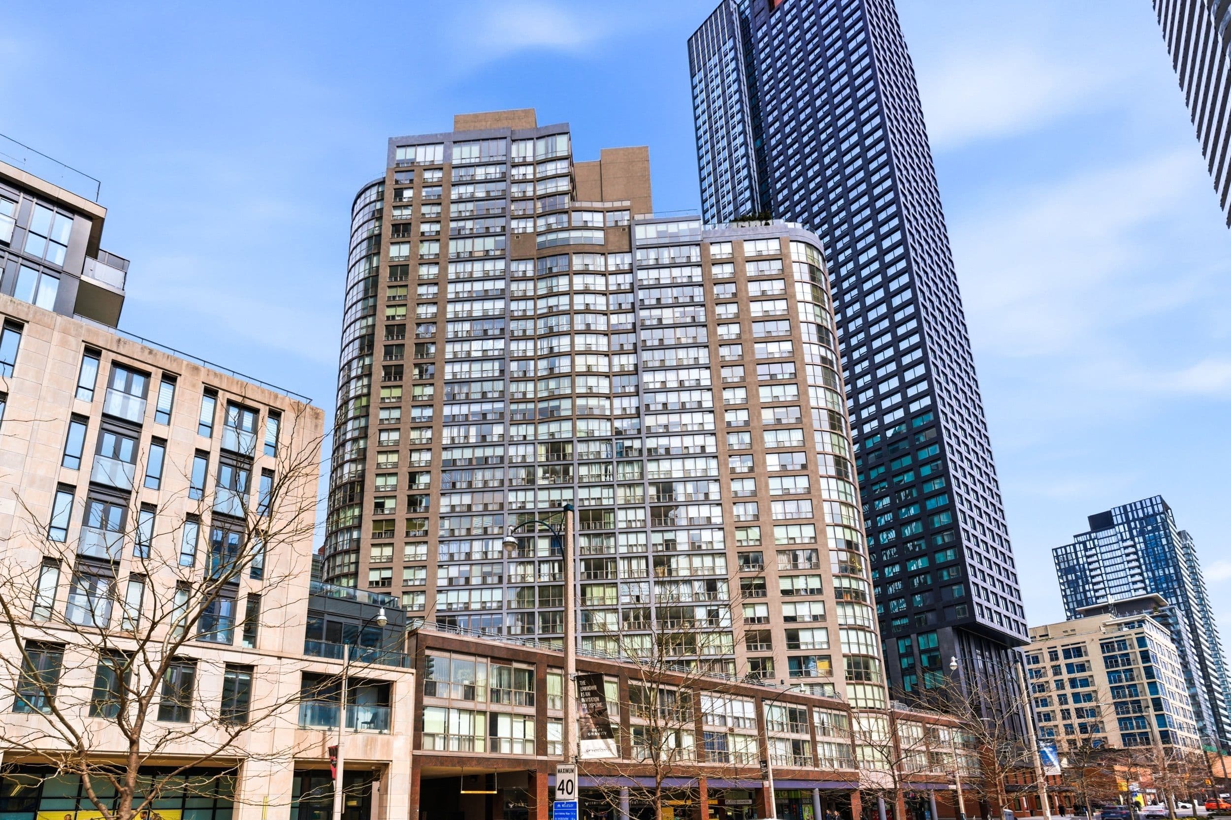 24 Wellesley Street W 603, Toronto C01, ON M4Y 2X6