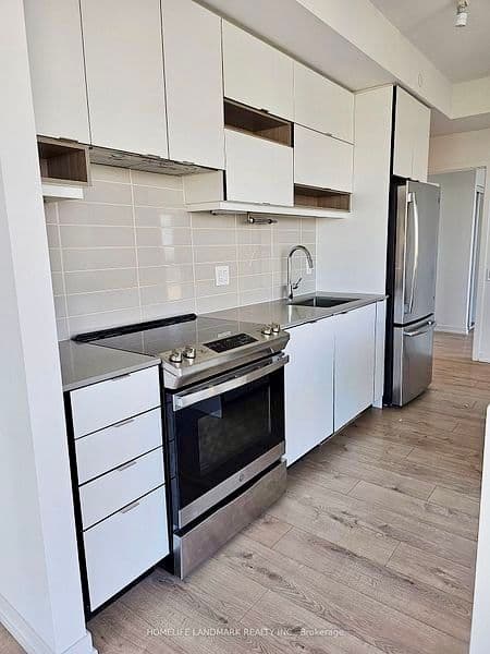 4065 Confederation Parkway 1808, Mississauga, ON L5B 0L4