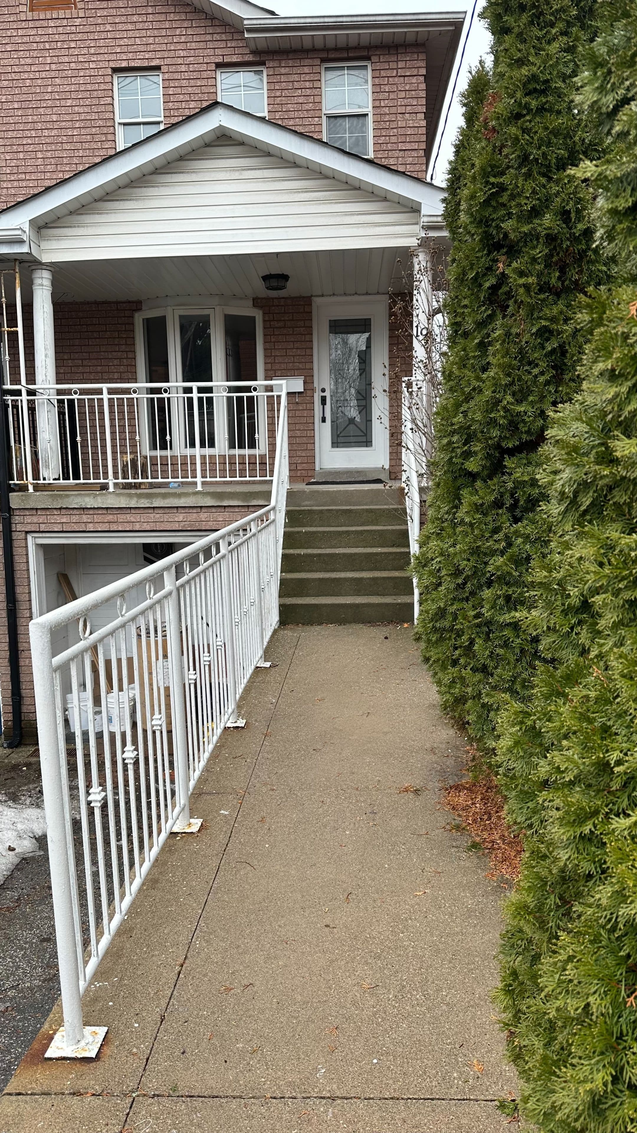 19 Church Street, Toronto W04, ON M9N 1M4