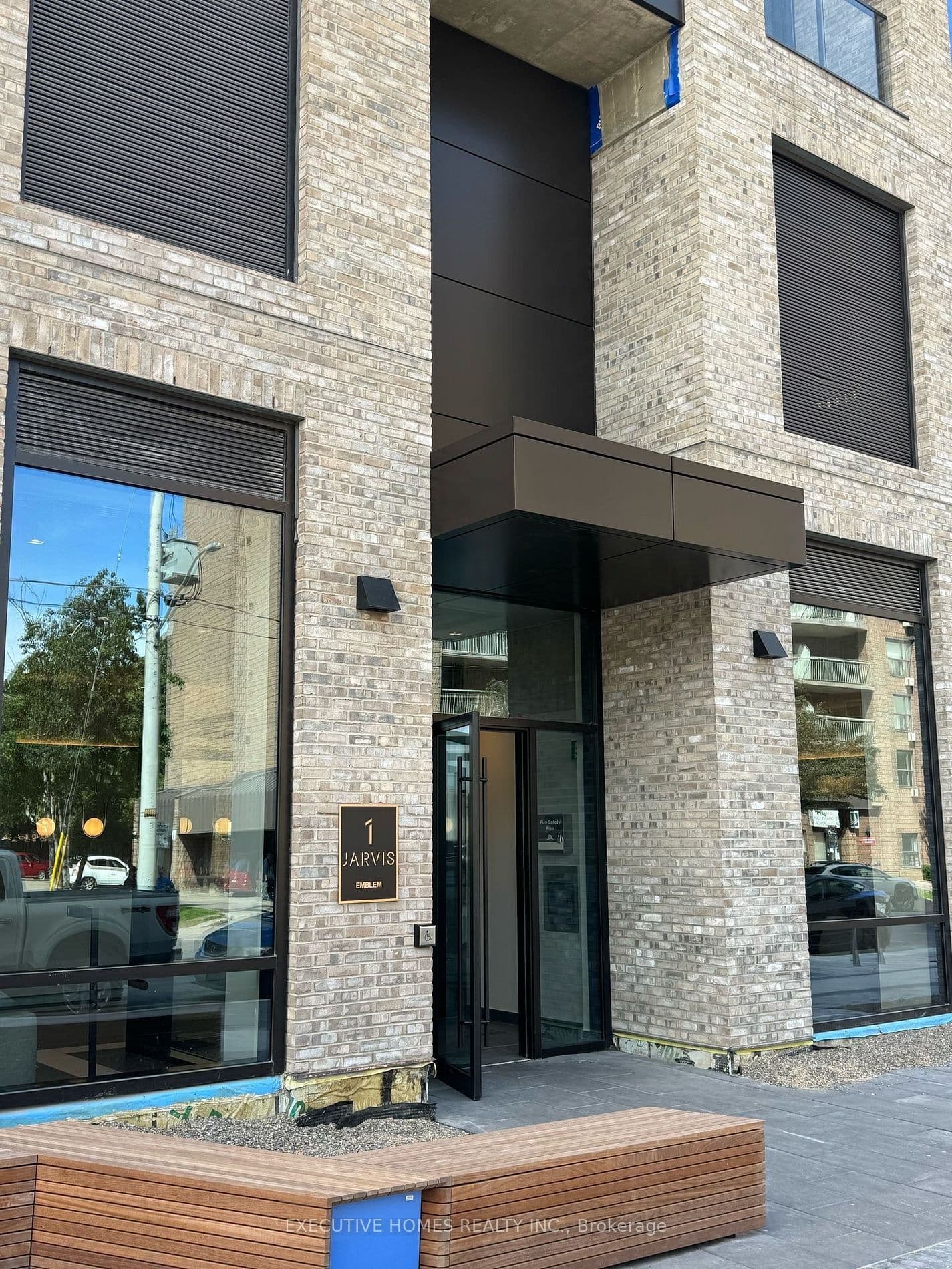 1 Jarvis Street 1502, Hamilton, ON L8R 0A8