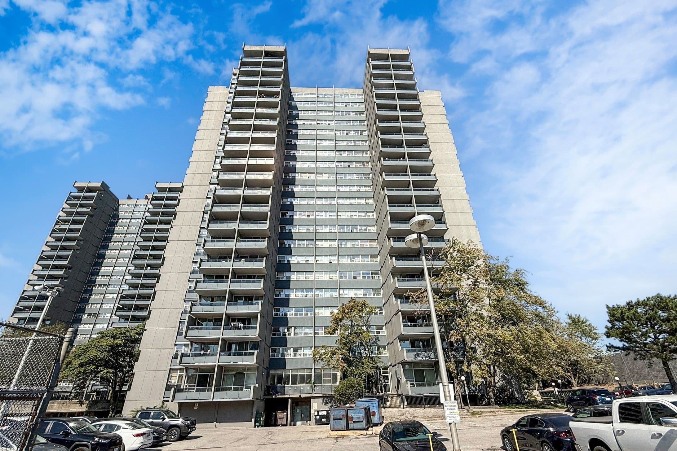 4101 Sheppard Avenue E 1708, Toronto E07, ON M1S 3H3