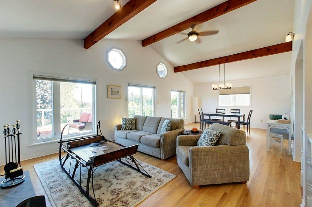 306 Lakeshore Road N, Meaford, ON N4L 0A7