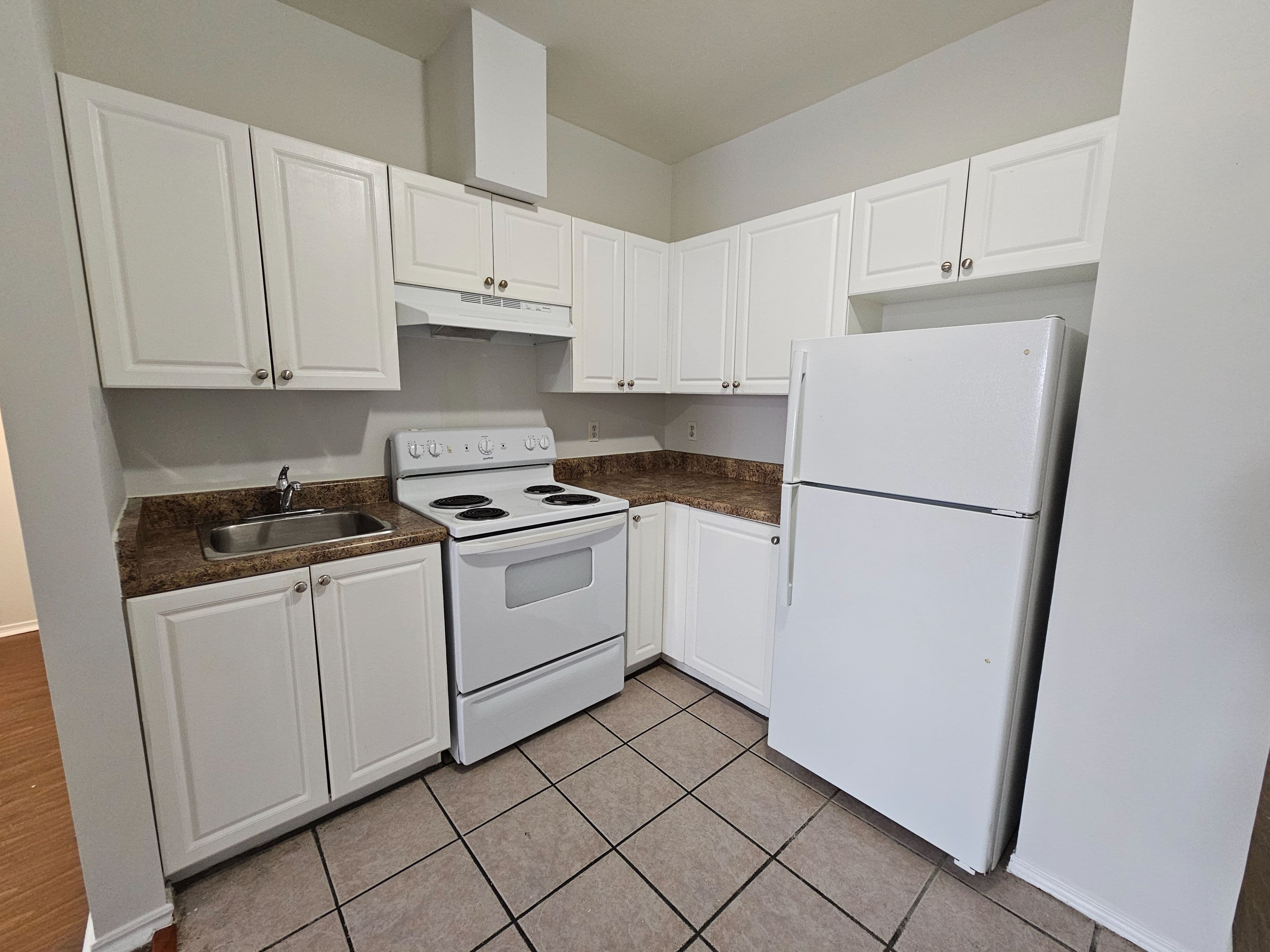 1801 Eglinton Avenue W 307, Toronto C03, ON M6E 2H7