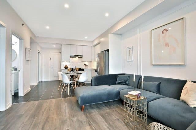 2490 Old Bronte Road 318, Oakville, ON L6M 0Y5