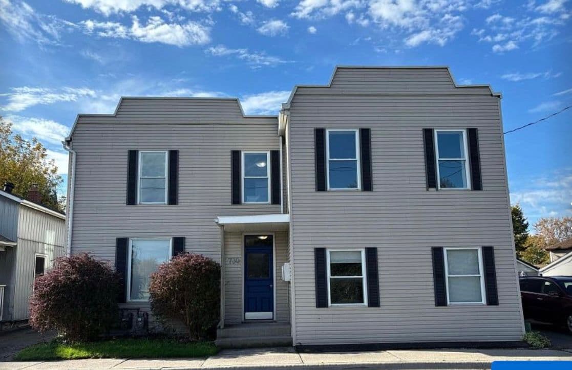 730 Simcoe Street S 5, Oshawa, ON L1H 4M7