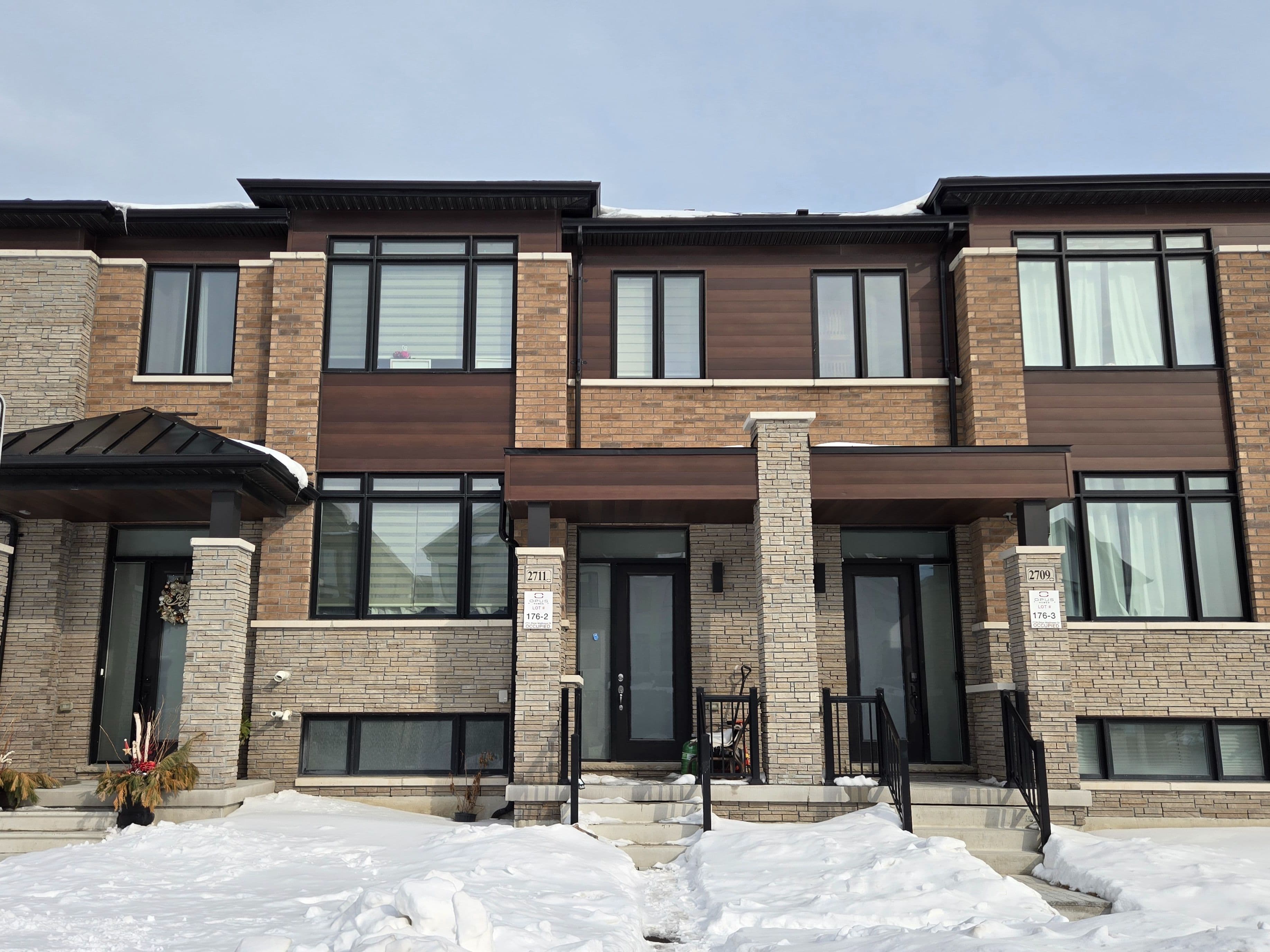 2711 Peter Matthews Drive, Pickering, ON L1X 0M2