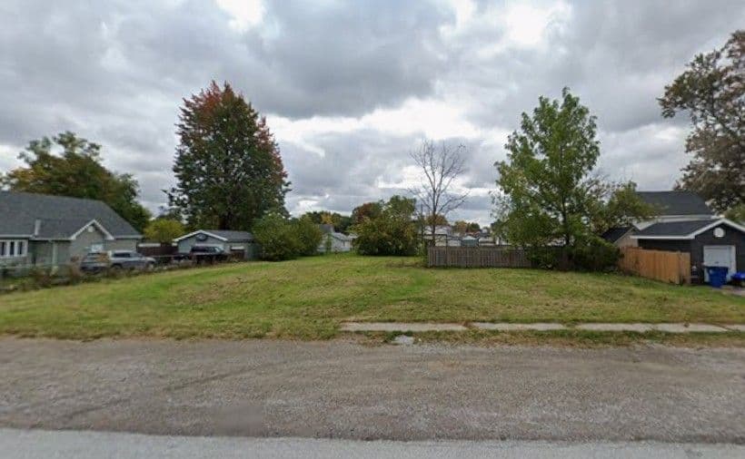 327 Queen Street, Chatham-Kent, ON N8A 1G7