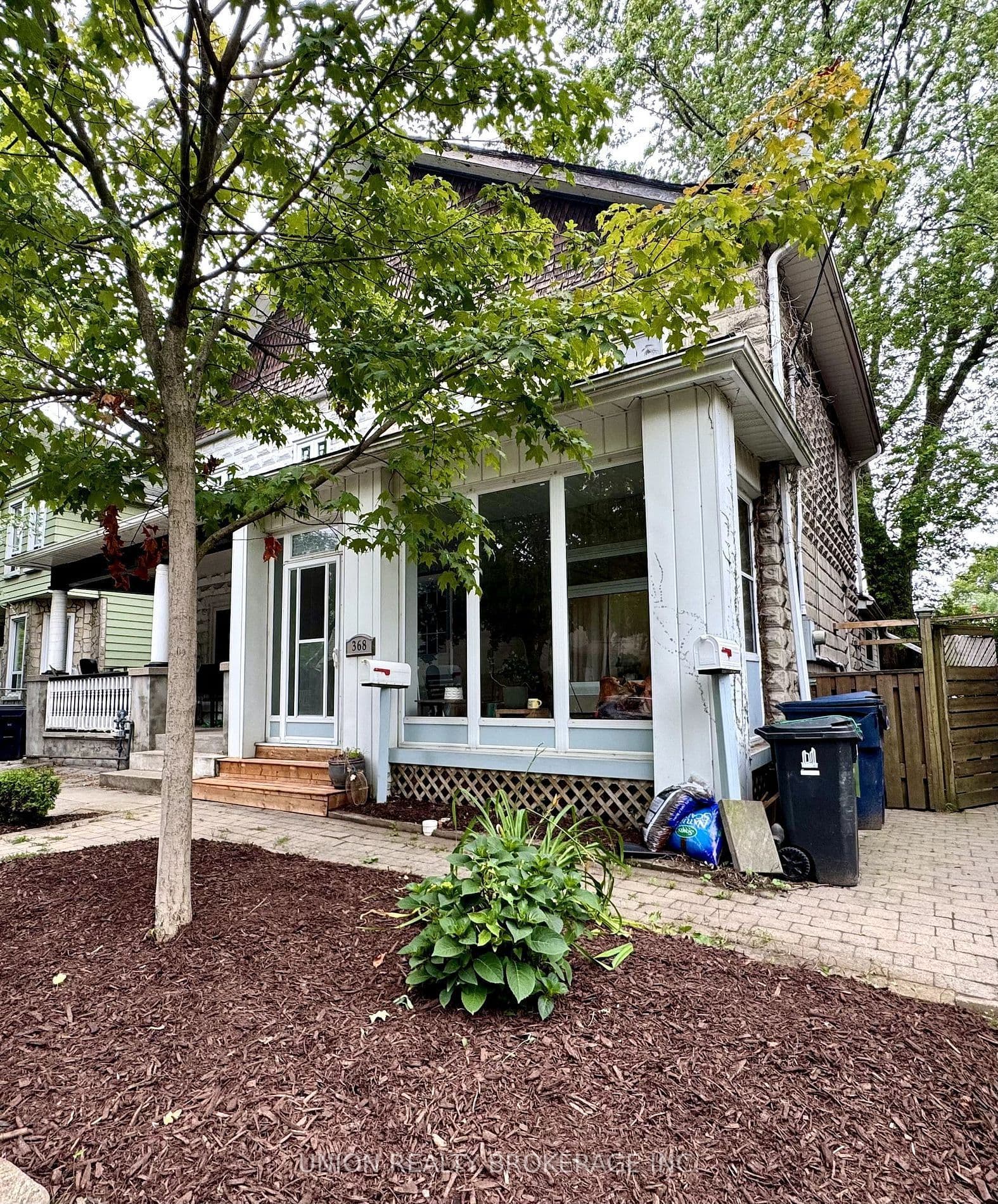 368 Main Street, Toronto E03, ON M4C 4X8