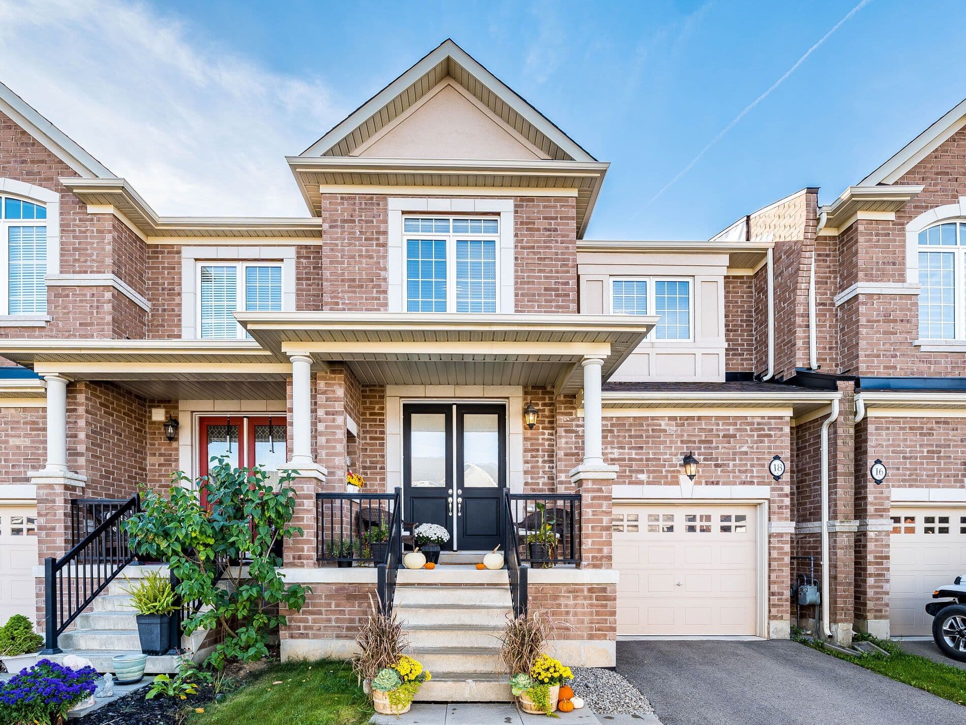 18 Heming Trail, Hamilton, ON L9K 0J8
