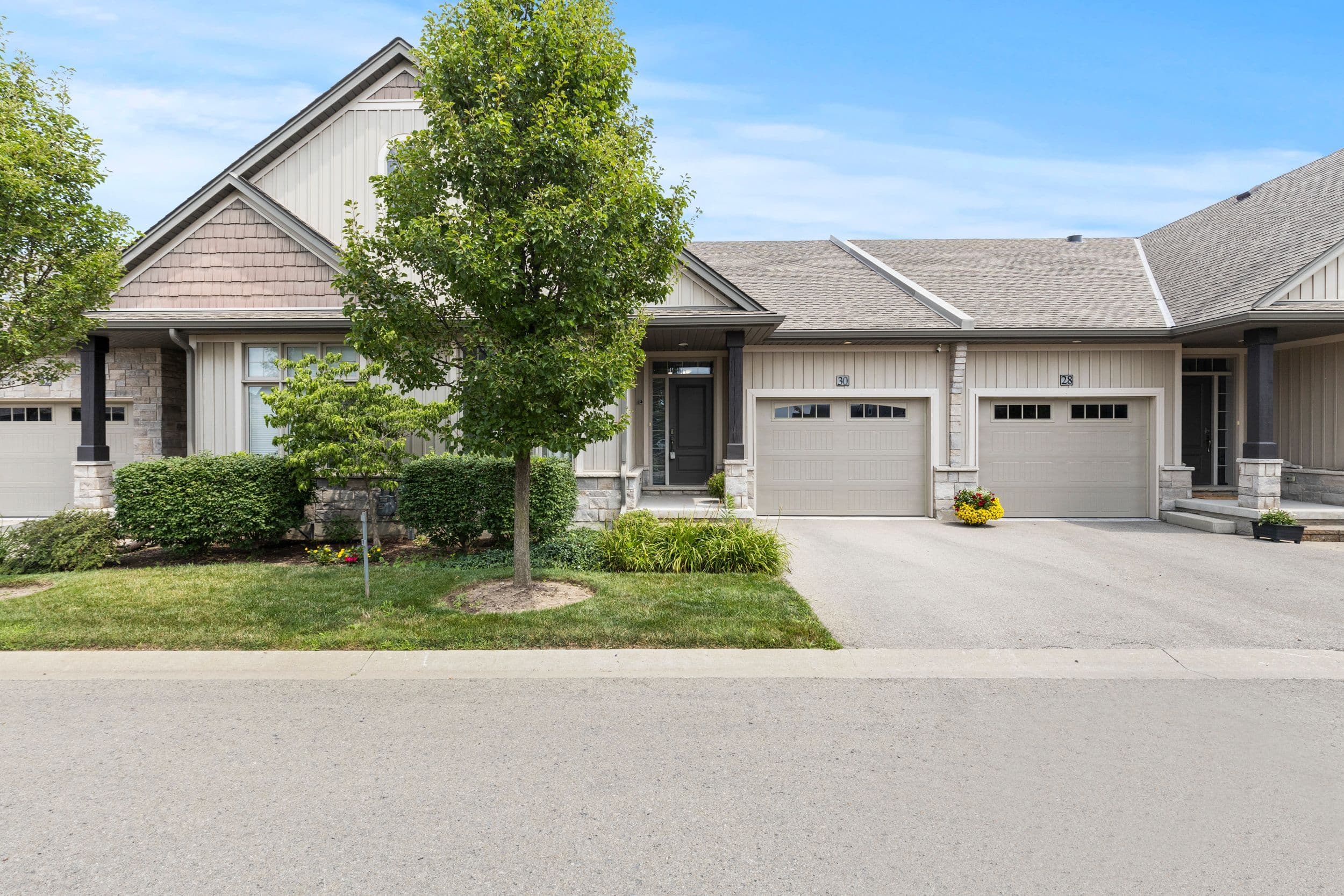 30 Blossom Common, St. Catharines, ON L2M 0B3