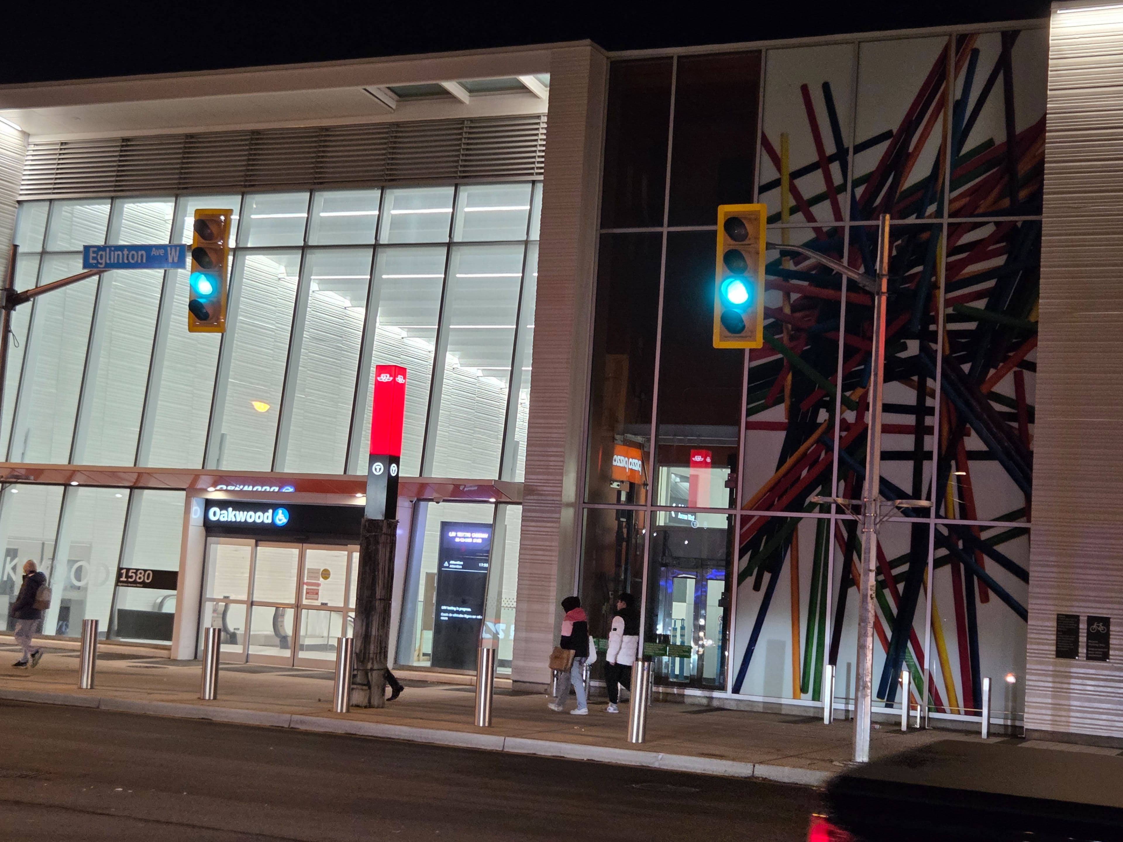 1561 Eglinton Avenue W Level 2, Toronto C03, ON M6E 2G9