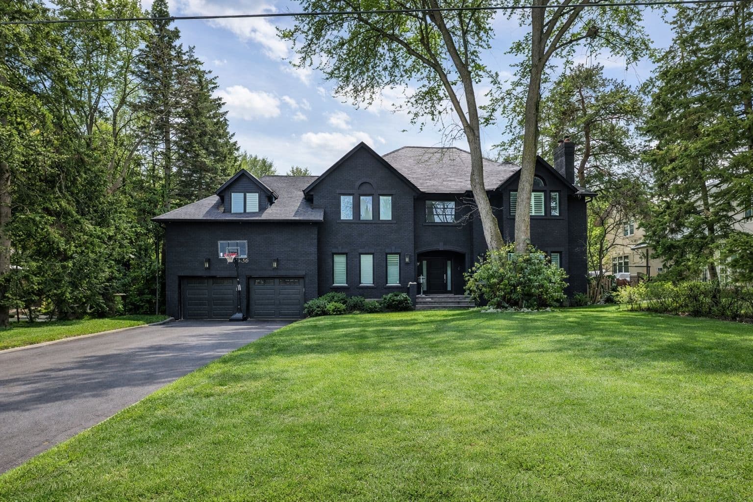 1436 Crescent Road, Mississauga, ON L5H 1P6