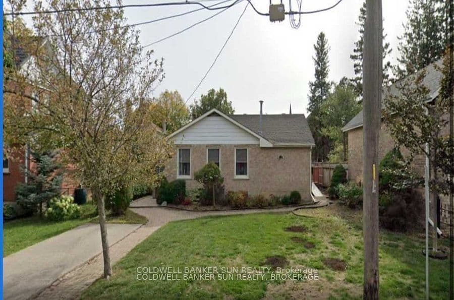 500 Canterbury Street, Woodstock, ON N4S 4K7