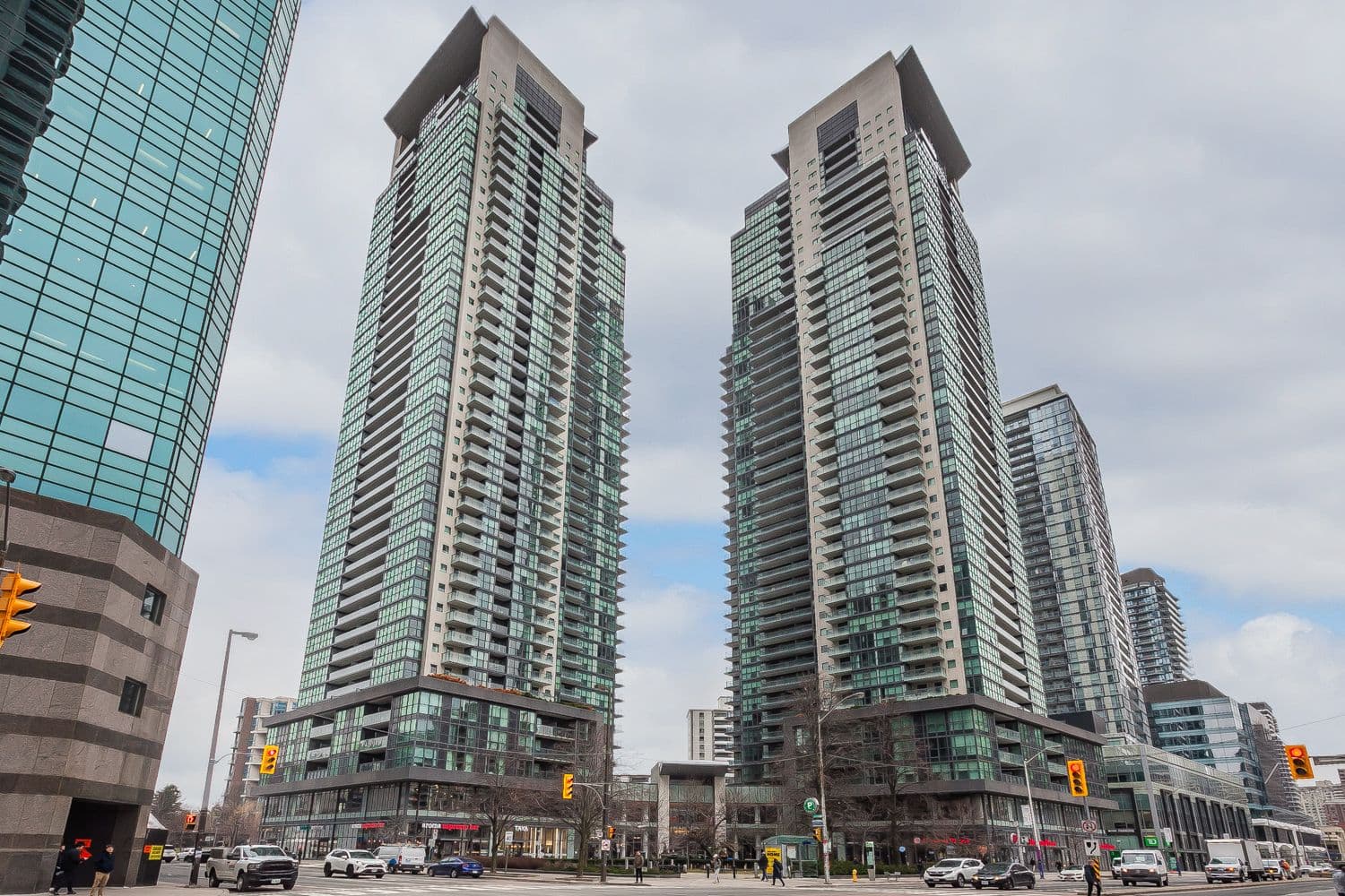 5162 Yonge Street 1815, Toronto C07, ON M2N 0E9