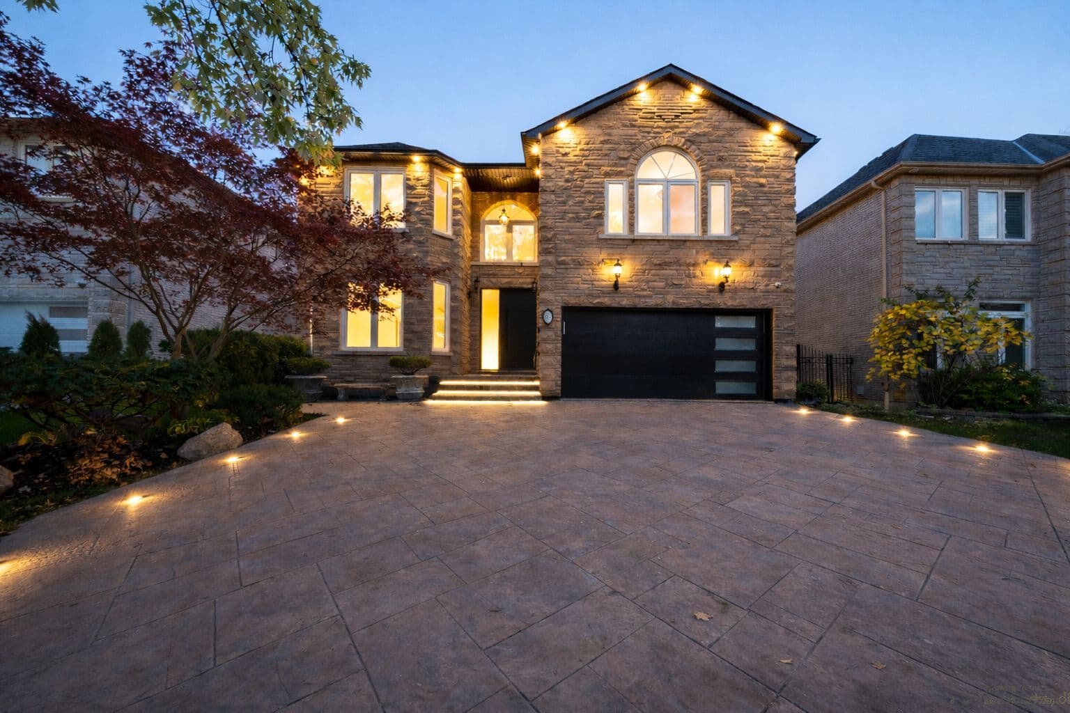 63 Concord Road, Vaughan, ON L4J 3M2